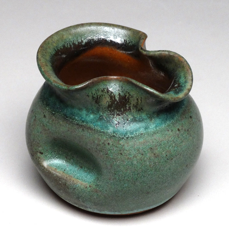 Pincher in Green Matte Glaze