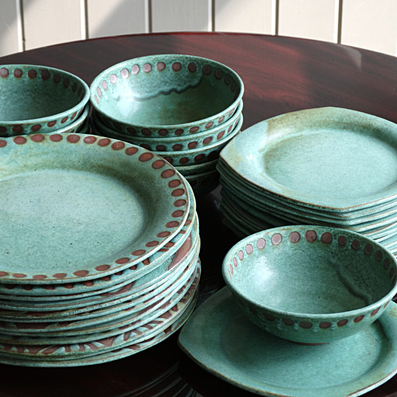 Set of Green Matte Dishes