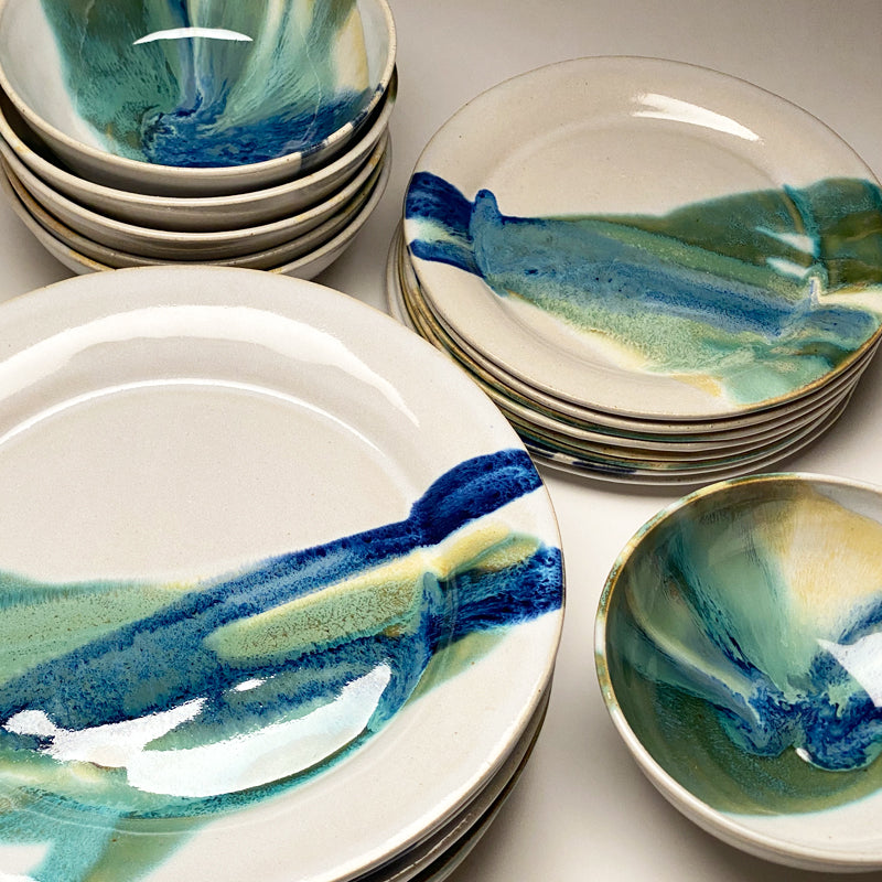Dinnerware Set in Zaforo Glaze