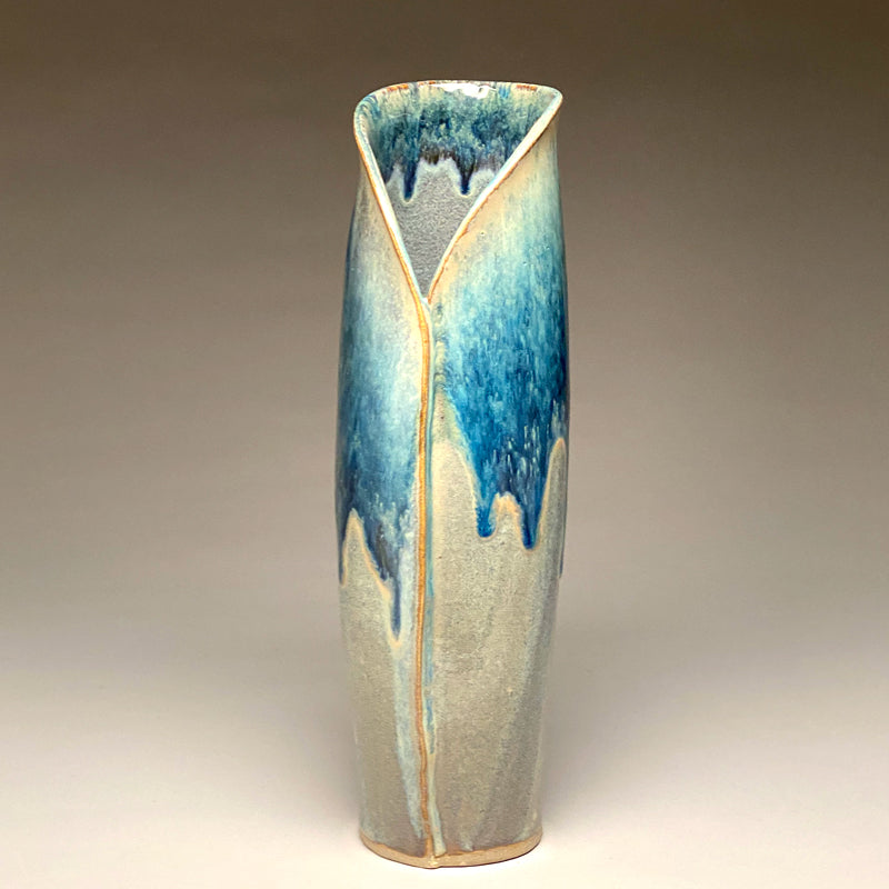 Calla lily Vase in Blue Ridge